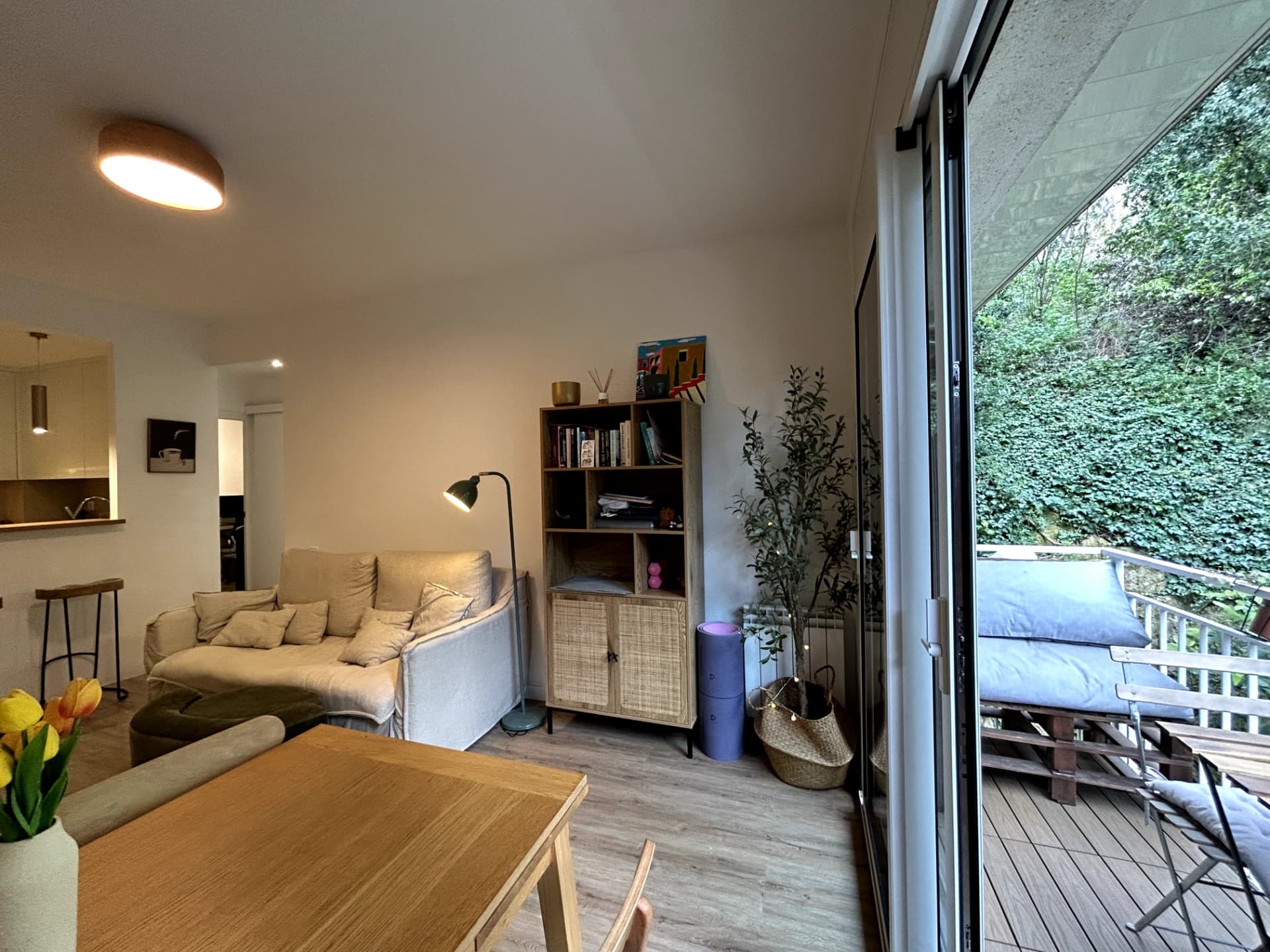 Living room photo with warm color cast before white balance correction