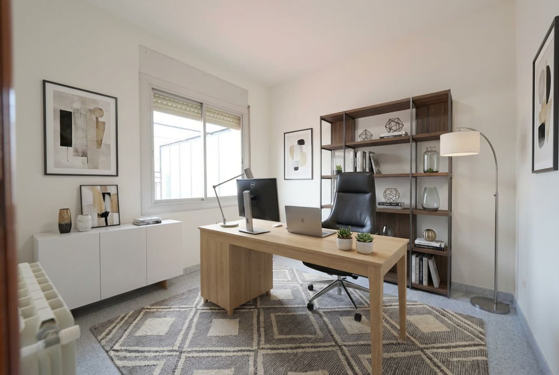 Office decorated with Inmoedit virtual decoration