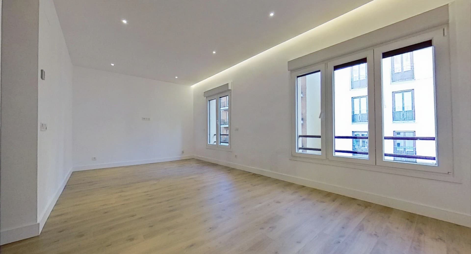 Empty living room before virtual staging